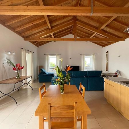 A Quinta Das Flores: Casa Do Corvo Санта-Круш-даш-Флориш Экстерьер фото
